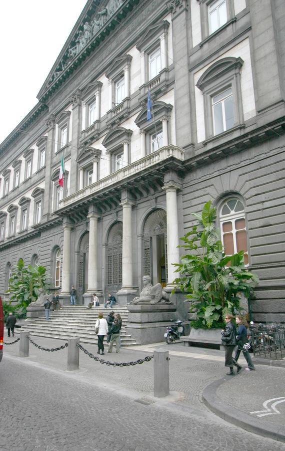 Al Centro E Meglio Bed & Breakfast Napoli
